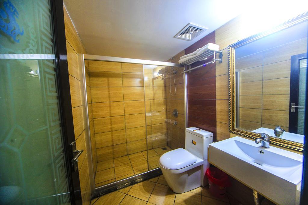Fawlty Towers Hotel Yangshuo Rum bild