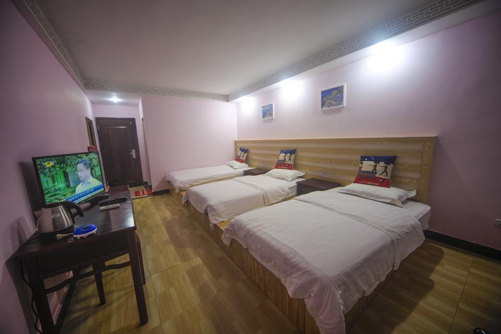 Fawlty Towers Hotel Yangshuo Rum bild